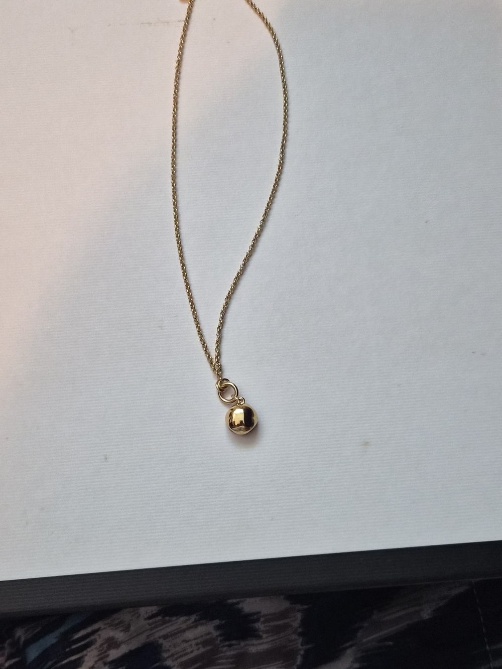Kate Spade Pop Of Joy Spade Flower 10 mm Fuchsia Pendant - Picture 2 of 7